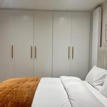 New Flat In Holland Park Apartment Лондон Екстериор снимка