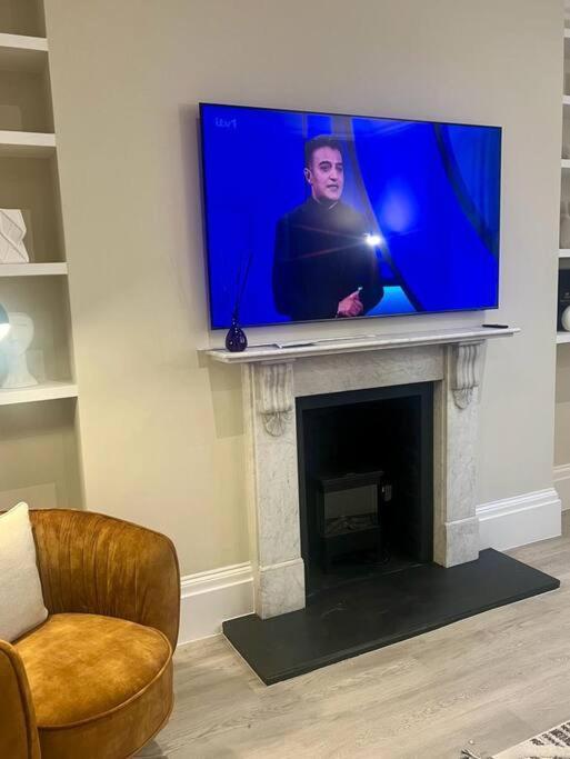 New Flat In Holland Park Apartment Лондон Екстериор снимка